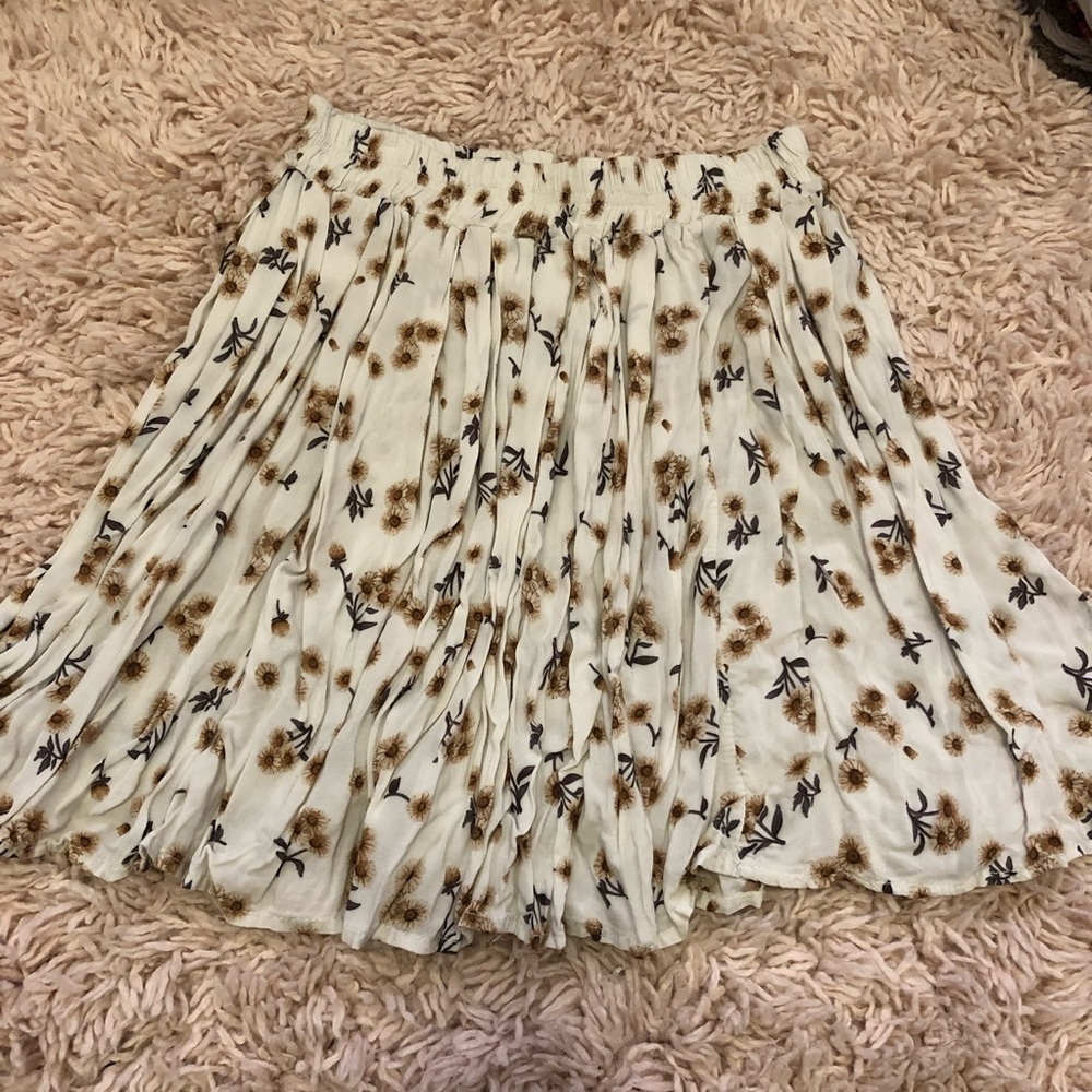 Brandy Melville sunflower skirt